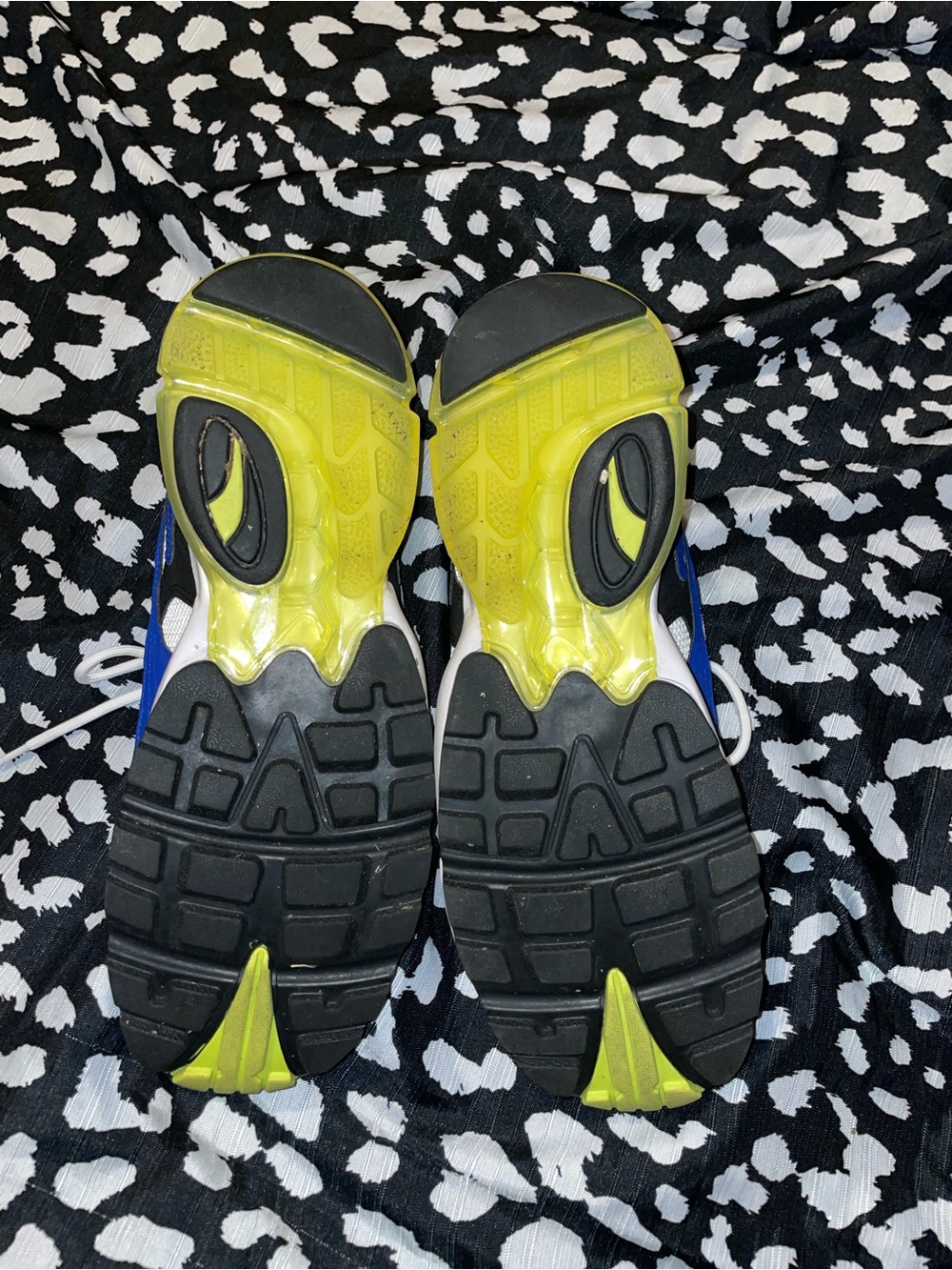 sneakers - Picture 6 of 7